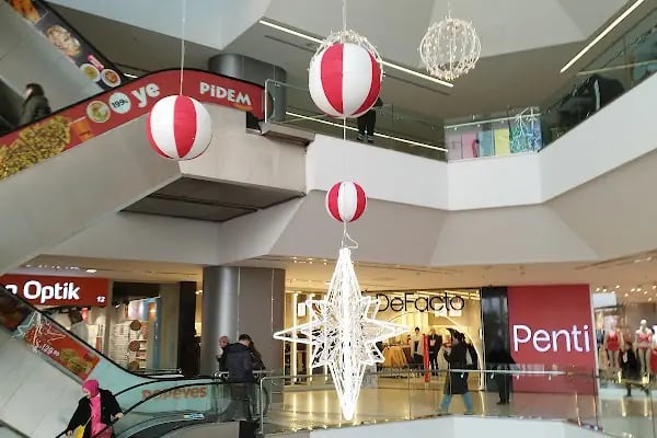 Zafer Plaza Alışveriş Merkezi - Resim 9