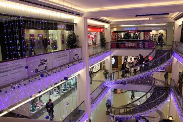 Zafer Plaza Alışveriş Merkezi - Resim 5