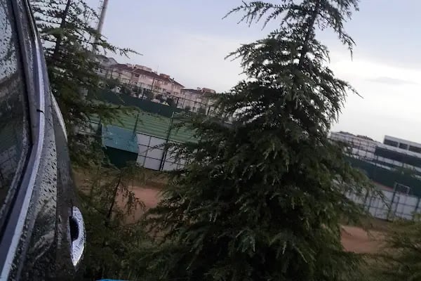 Çayırovaspor Kulübü Tesisleri - Resim 10