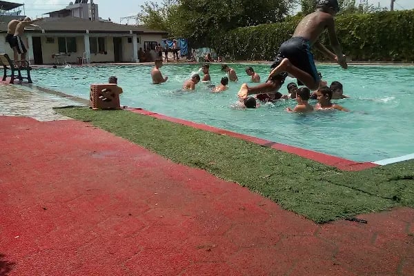 Büyükşehir Belediyesi Sofulu Yüzme Havuzu - Resim 13
