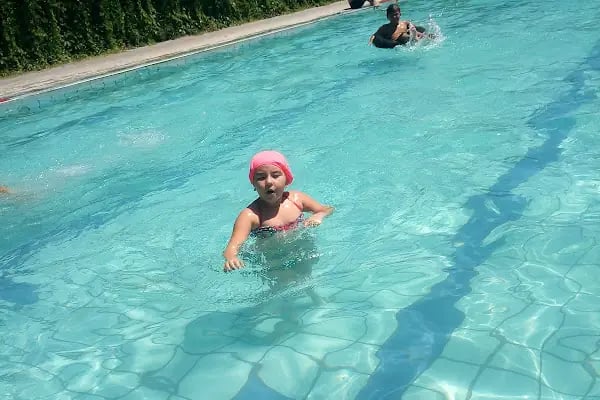 Büyükşehir Belediyesi Sofulu Yüzme Havuzu - Resim 1