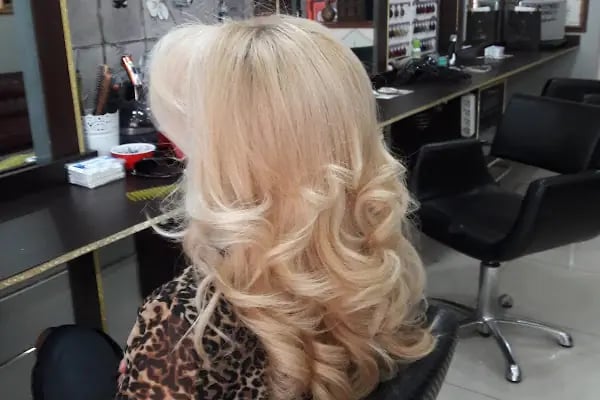 Salon Nostalji Saç Tasarım - Resim 4