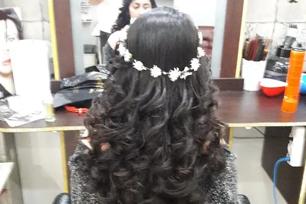 Salon Nostalji Saç Tasarım - Resim 15