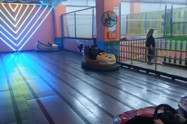 Sanverdi bowling ve eğlence merkezi(Happyverse) - Resim 17