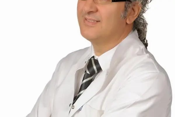 İlhan Serdaroglu Saç Ekim Merkezi İstanbul - Resim 3