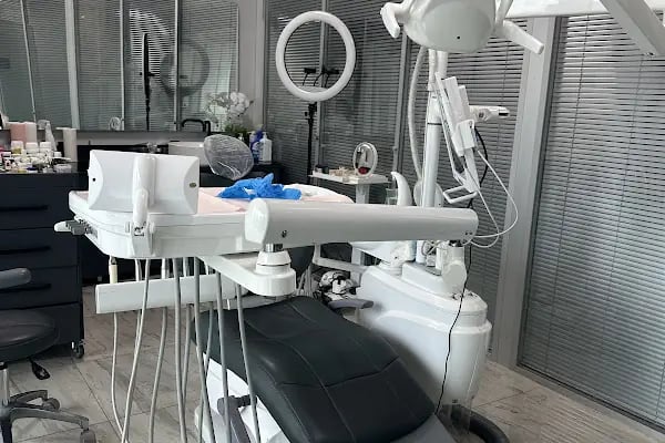 Ataşehir Diş Hekimi Elif ARSLAN - Resim 3