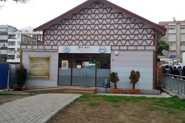 Bağcılar Belediyesi Dil Evi - Resim 1