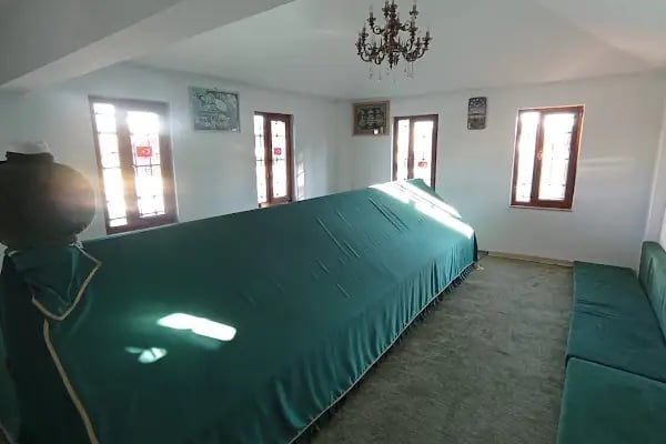 Sakar Baba Türbesi - Resim 9