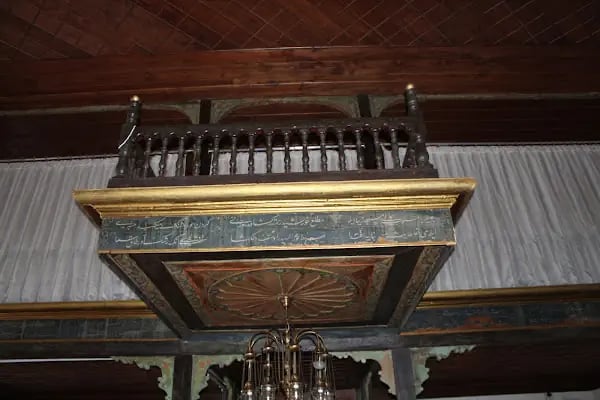 Sarıkadı Cami - Resim 17