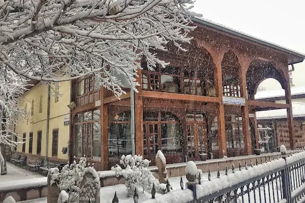 Sarıkadı Cami - Resim 20