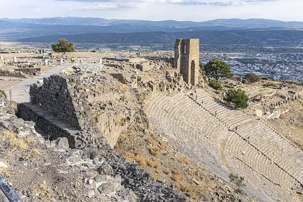 Pergamon Amfi Tiyatro( dünyanın en dik amfi antik tiyatrosu) - Resim 2