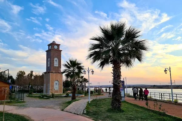 Şemsiyeli çarşı - Resim 1