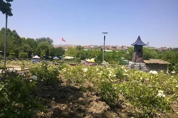 Beyaz Bahçe Altınpark Kır Düğün Salonu - Resim 13