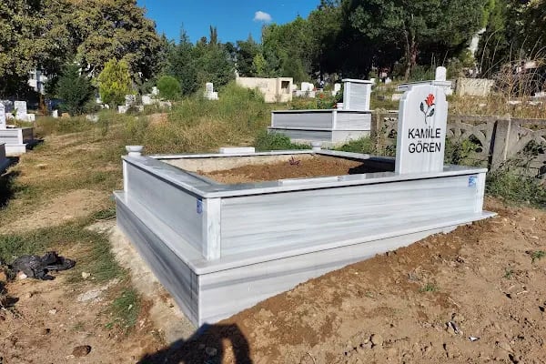 Kızılpınar Mezarlığı - Resim 1