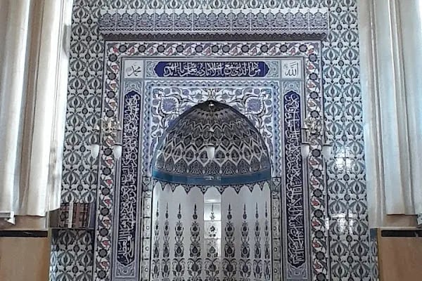 Hüsnü Ataberk Cami - Resim 10