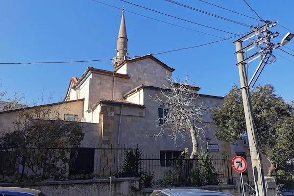 Hüsnü Ataberk Cami - Resim 15