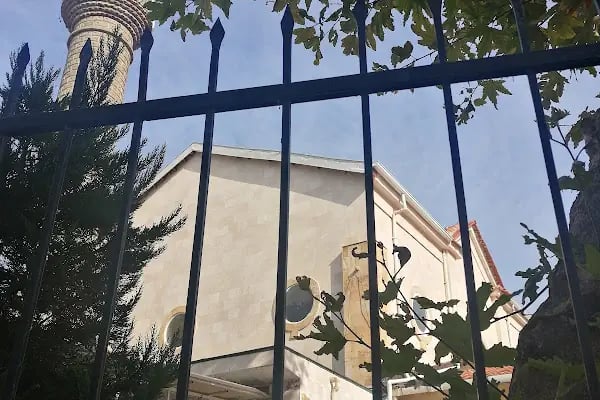 Hüsnü Ataberk Cami - Resim 5