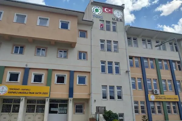 Kapaklı Anadolu İmam Hatip Lisesi (Fen ve Sosyal Bilimler Programı Uygulayan Proje Okulu) ) - Resim 1