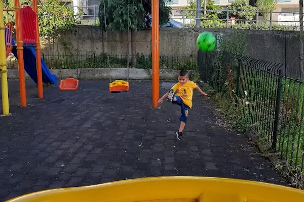 İnönü Mahallesi Çocuk Parkı - Resim 18
