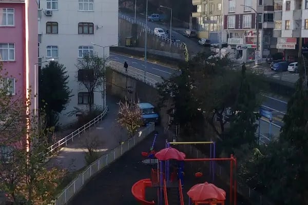 İnönü Mahallesi Çocuk Parkı - Resim 6
