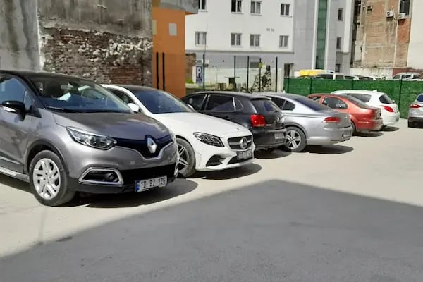 BalVale Merkez Otopark - Resim 4