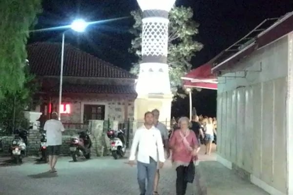 Bitez Yalı Cami - Resim 3
