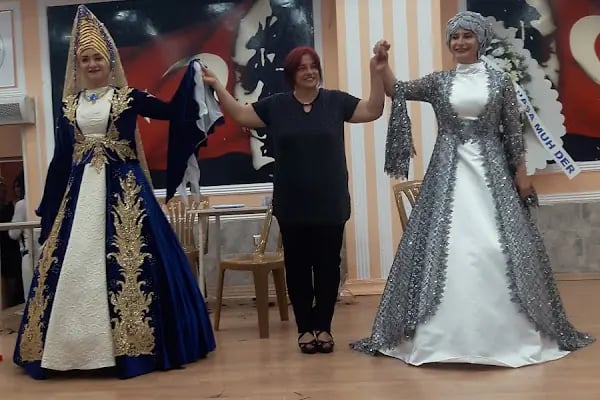 Hayal Kuaför Gelinlik Saç Tasarımı - Resim 3