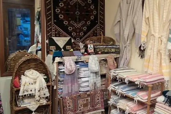 Şen Naoe Ev Tekstil (Hand woven textiles,Covered Bazaar) - Resim 4