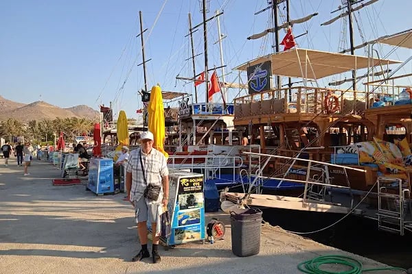 Bona Dia Turgutreis and Bodrum Boat Trips / Tekne Turları - Resim 6
