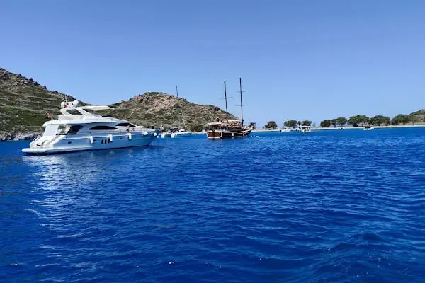 Bona Dia Turgutreis and Bodrum Boat Trips / Tekne Turları - Resim 7