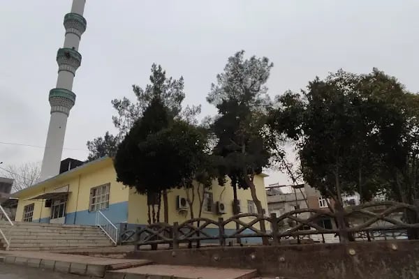 İstasyon Cami - Resim 1