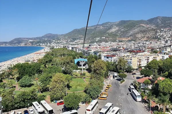 Alanya Belediyesi 100. Yıl Atatürk Parkı - Resim 11