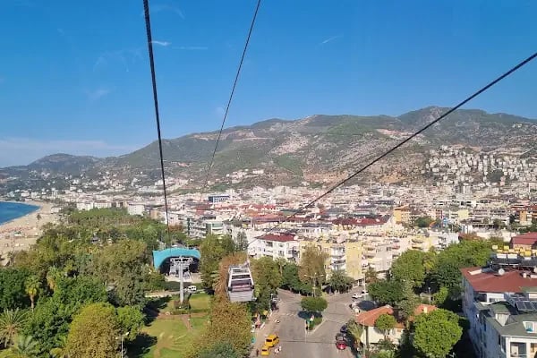 Alanya Belediyesi 100. Yıl Atatürk Parkı - Resim 8
