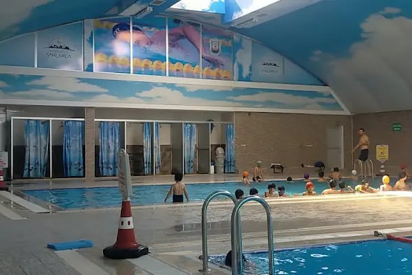 Şanlıurfa Büyükşehir Belediyesi Yüzme Havuzu - Resim 1