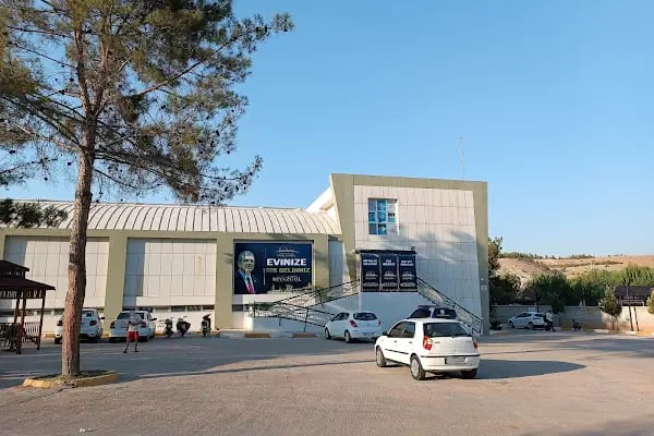 Şanlıurfa Büyükşehir Belediyesi Yüzme Havuzu - Resim 15