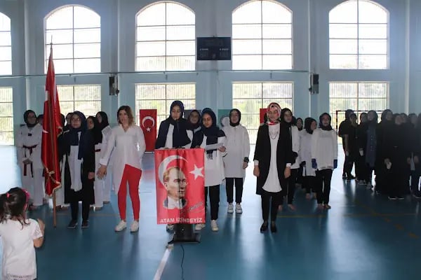 Ankara Kız Anadolu İmam Hatip Lisesi Fen ve Sosyal Bilimler Proje Okulu - Resim 10
