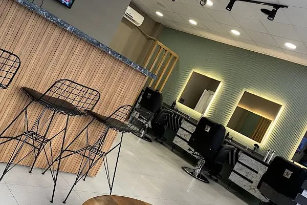 Saloon Burak Erkek Kuaförü - Resim 12