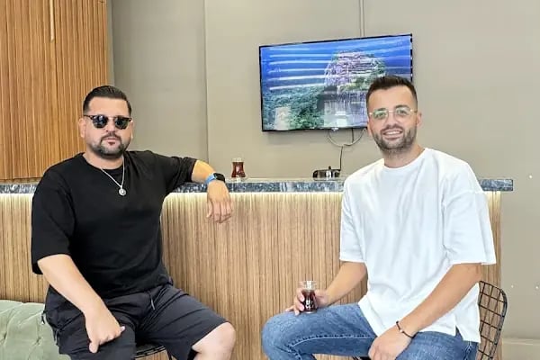 Saloon Burak Erkek Kuaförü - Resim 18