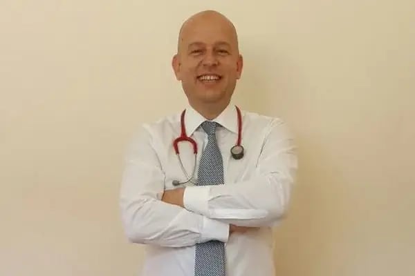 Prof. Dr. Uluç Yiş, Çocuk Nöroloji ve Çocuk Hastalıkları Uzmanı - Resim 8