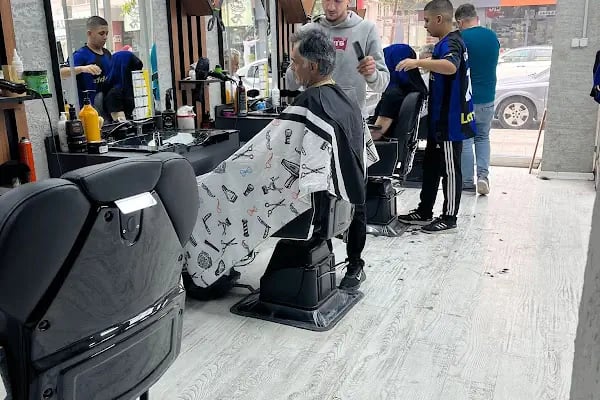 Cadde Barbers - Resim 1