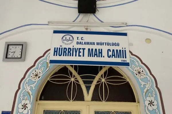 Hürriyet Mahallesi Cami - Resim 3