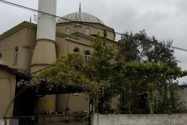 Hürriyet Mahallesi Cami - Resim 5