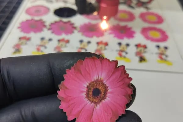 ERDEĞER HEDİYELİK EŞYA LAZER KESİM KUPA BASKI TİŞÖRT BASKI LAZER MARKALAMA - Resim 18