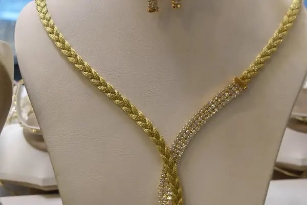 GÜVEN Kuyumculuk ( D diamond Pırlanta satış noktası) Ataşehir - Resim 15