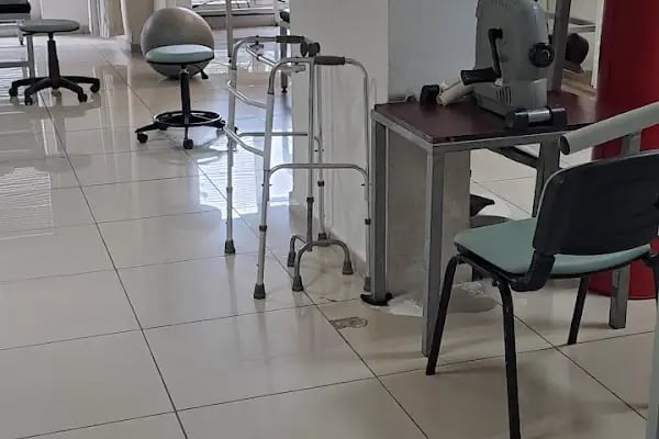 Burtom Biyofiz Nilüfer Tıp Merkezi (Karaman) - Resim 11