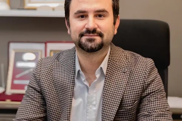 Op. Dr. Ömer Ekin | Plastik, Estetik Cerrahi Ankara | Burun Estetiği | Meme Estetiği | Karın Germe | Liposuction | Botoks - Resim 9