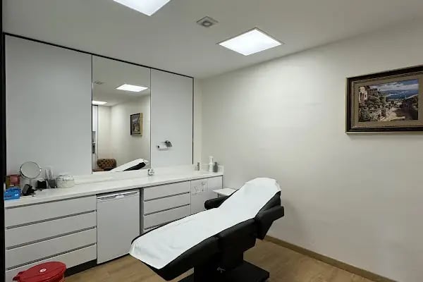Op. Dr. Ömer Ekin | Plastik, Estetik Cerrahi Ankara | Burun Estetiği | Meme Estetiği | Karın Germe | Liposuction | Botoks - Resim 8