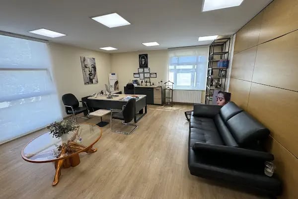 Op. Dr. Ömer Ekin | Plastik, Estetik Cerrahi Ankara | Burun Estetiği | Meme Estetiği | Karın Germe | Liposuction | Botoks - Resim 1