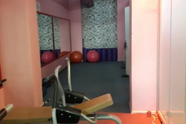 Genç Türk Sağlikli Yaşam ve Spor Merkezi - Resim 17