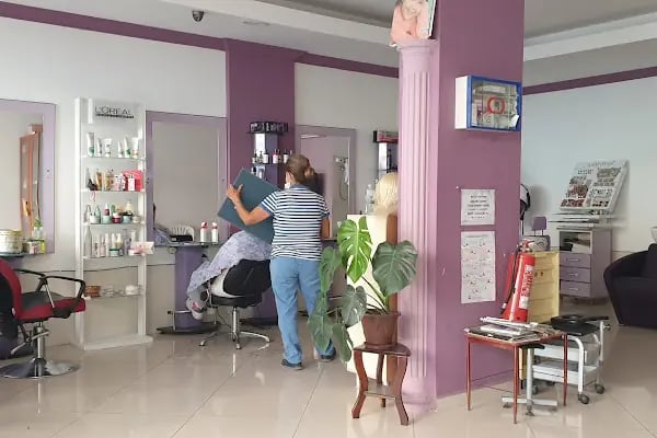 Ayla Kuaför Ve Guzellik Salonu - Resim 2
